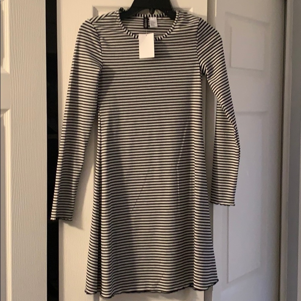Stripped black and white long sleeved dress